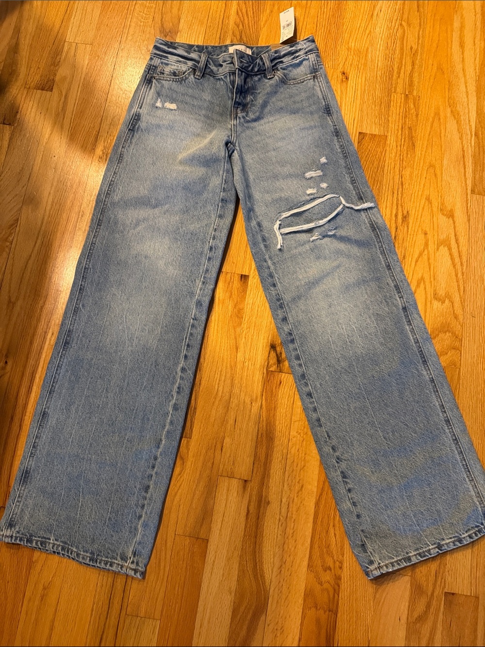 PacSun Women's Light Blue Straight-Leg Distressed Jeans